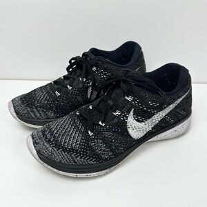 Nike Flyknit Lunar 3 Sneakers